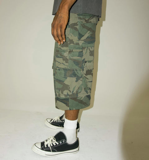 A&F utility cargo shorts