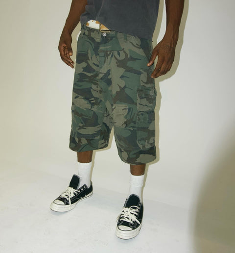 A&F utility cargo shorts
