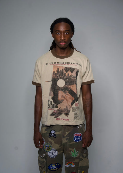 "The city full of darkness" Ringer t-shirt